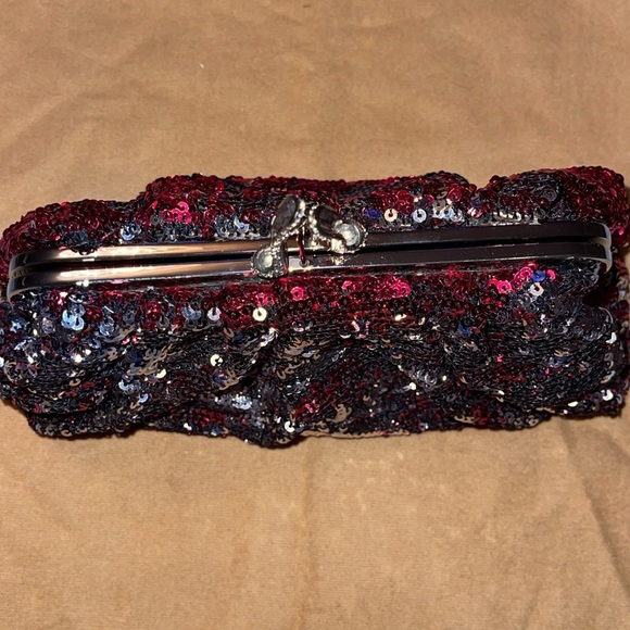 Christian Louboutin 100% Authentic clutch excellent condition red and silver seq - Picture 8 of 10